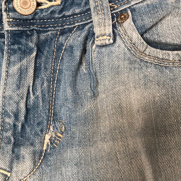 Old Navy ultra blue light wash rolled crop jeans - Picture 5 of 7